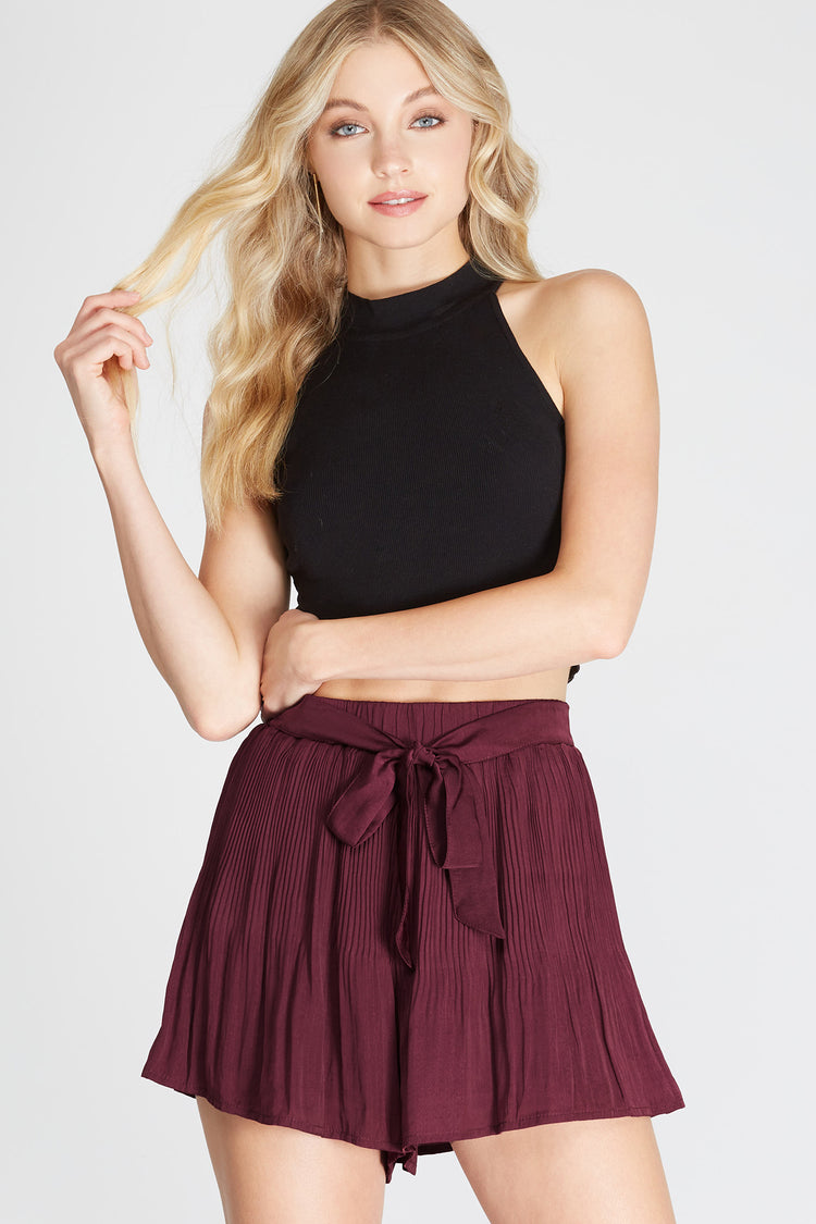 Olivia Pleated Shorts - Maroon